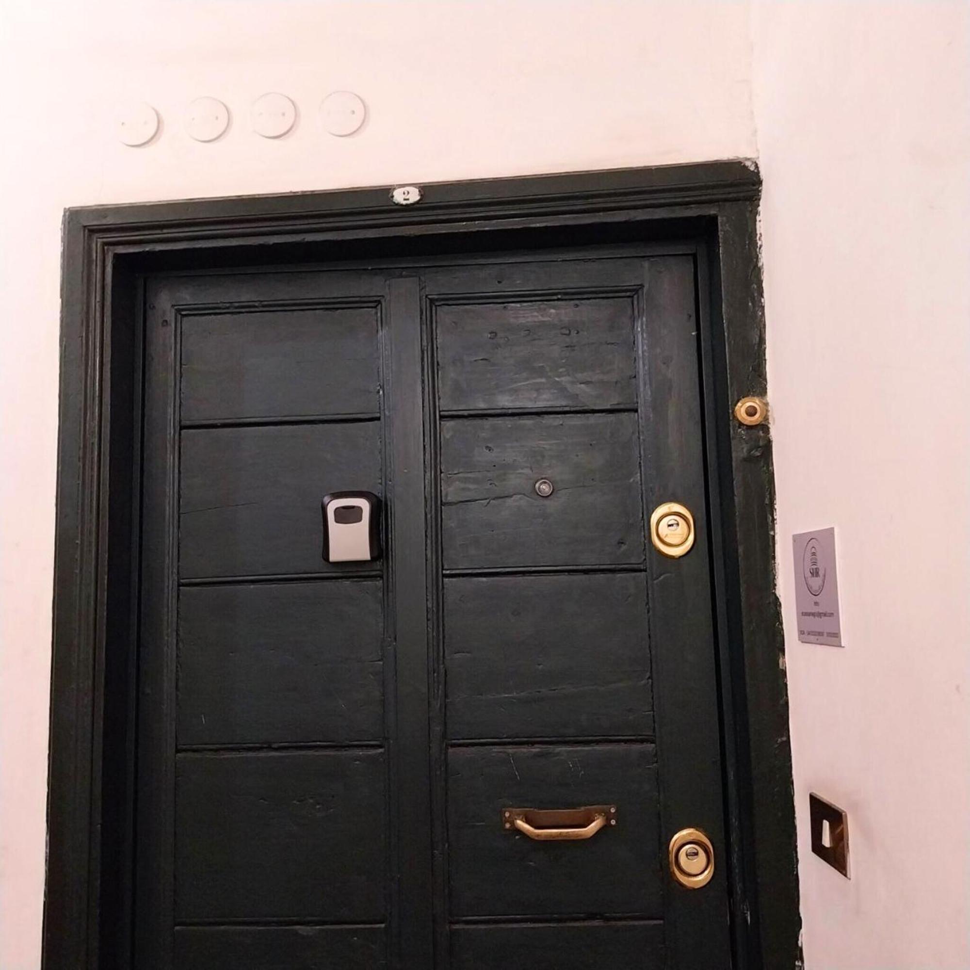 Sunhouseروما المظهر الخارجي الصورة